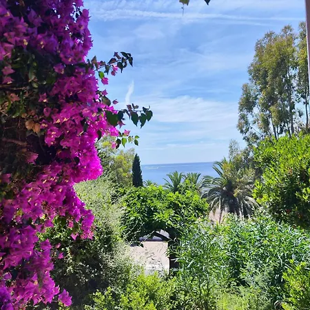 住宿加早餐酒店 Santa Margarita Saint-Raphaël